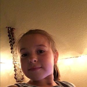 Meet your Posher, Ava